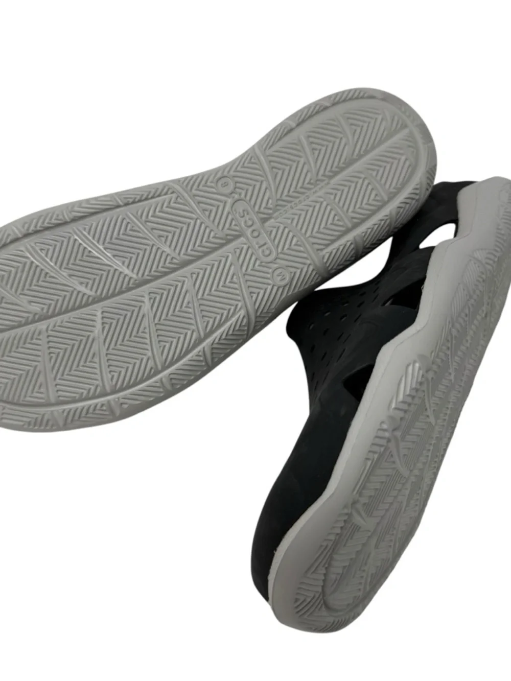 Crocs Swiftwater Wave Men’s Size 8 black slip on water sandals shoes
